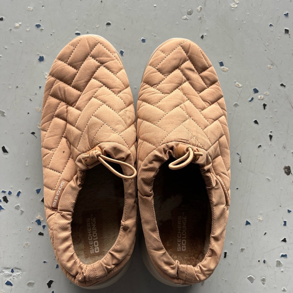 Sketchers GO Lounge